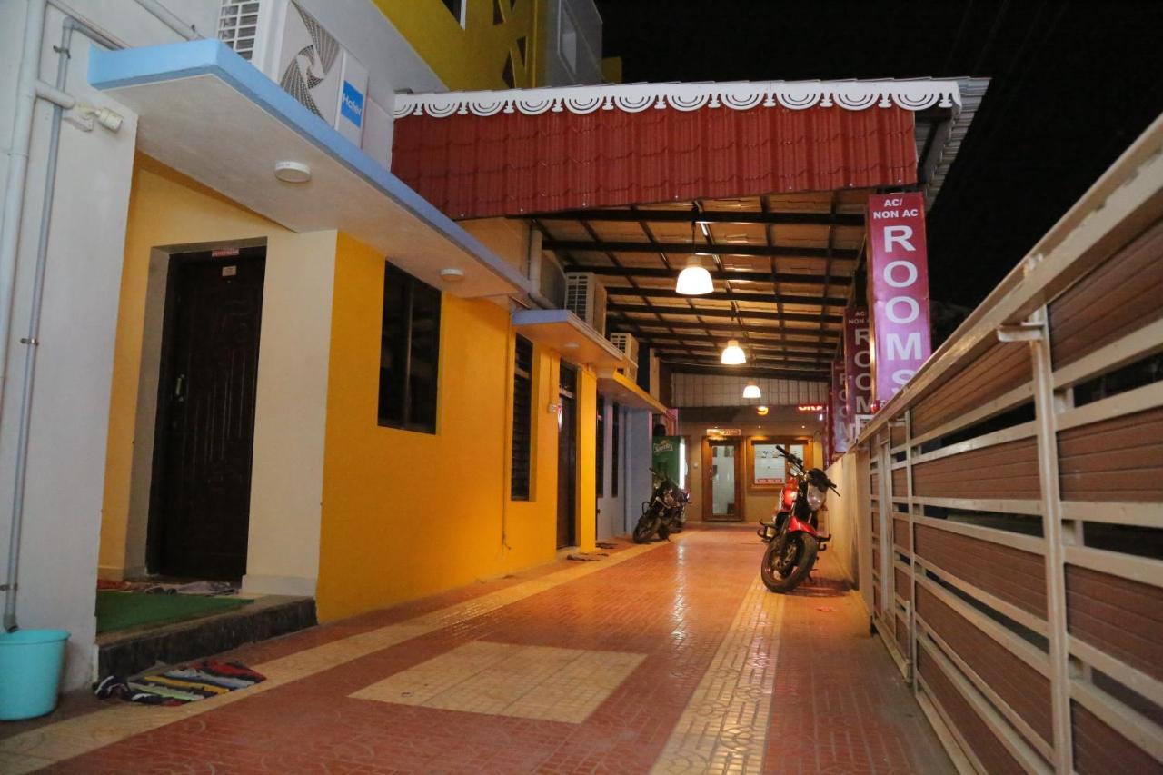 Kaala Bairav Grand Annex Temple Stay, Madurai Exterior photo